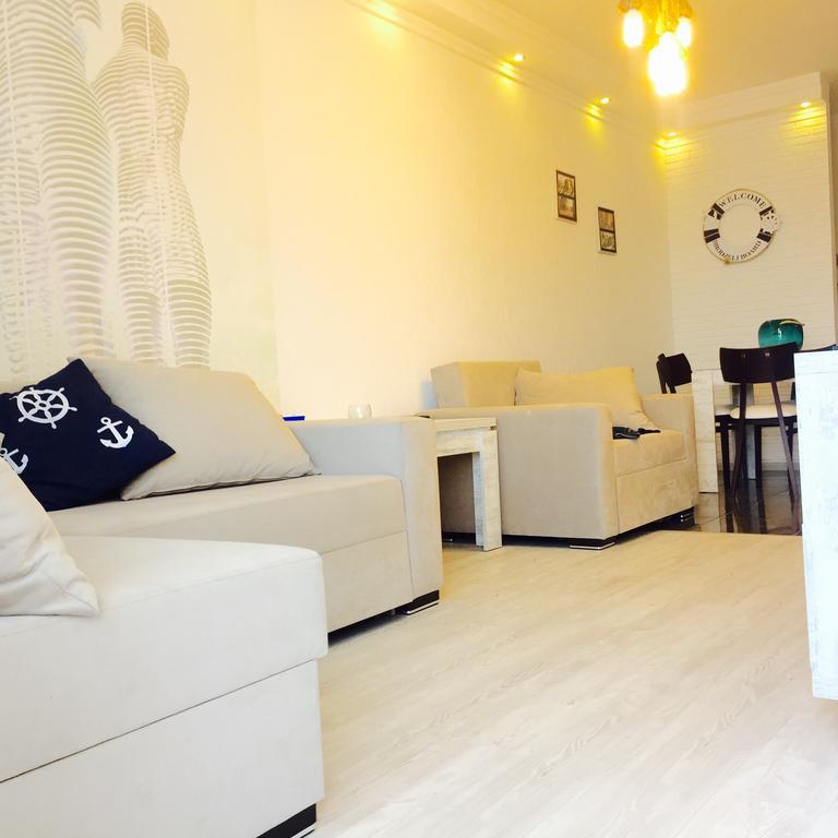 Stars Apartment Μπατούμι Εξωτερικό φωτογραφία