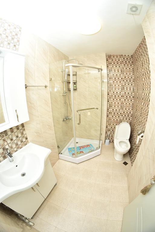 Stars Apartment Μπατούμι Εξωτερικό φωτογραφία