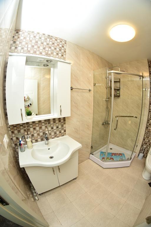 Stars Apartment Μπατούμι Εξωτερικό φωτογραφία