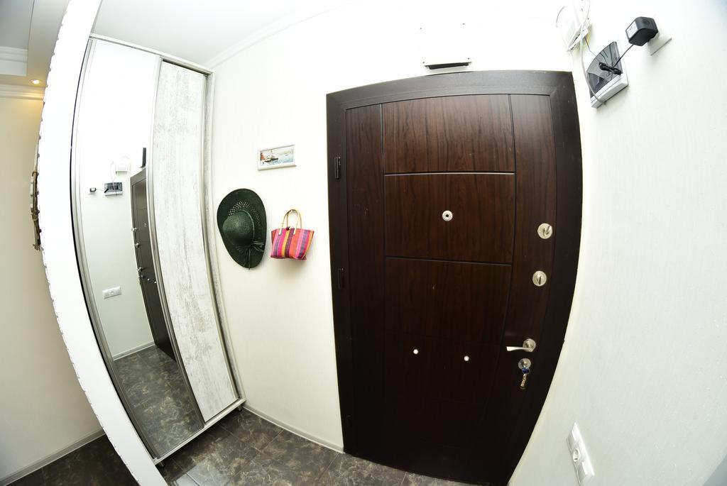 Stars Apartment Μπατούμι Εξωτερικό φωτογραφία